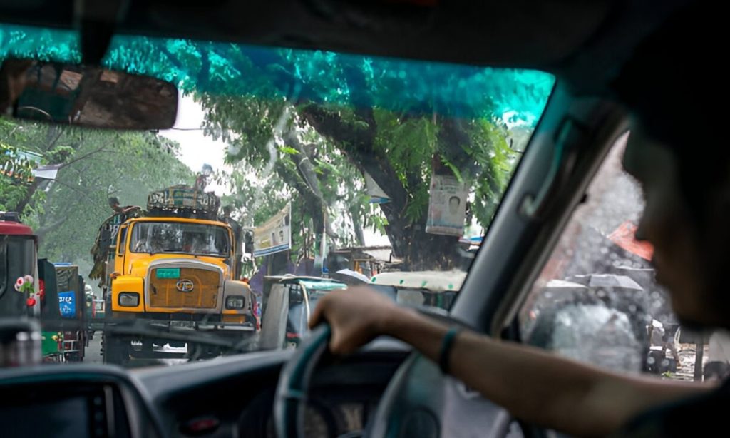 Explaining Ways To Prevent Road Accidents In Bangladesh